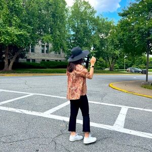 Meet your Posher, Gigi